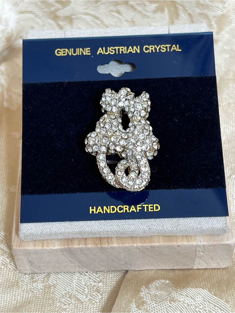 Vintage Handcrafted Genuine Austrian Crystal Cat Brooch - Stamped Lauren Spencer